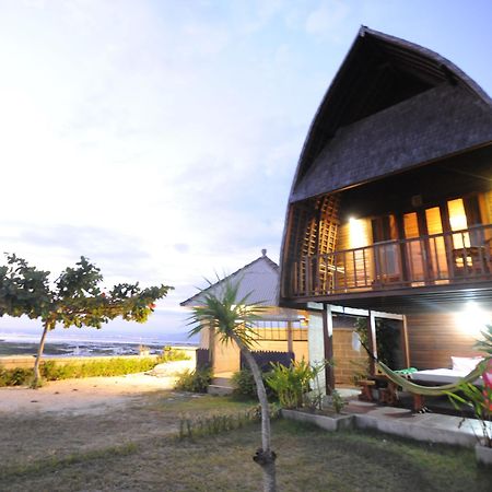 Suka Beach Bungalow Nusa Lembongan  Bagian luar foto